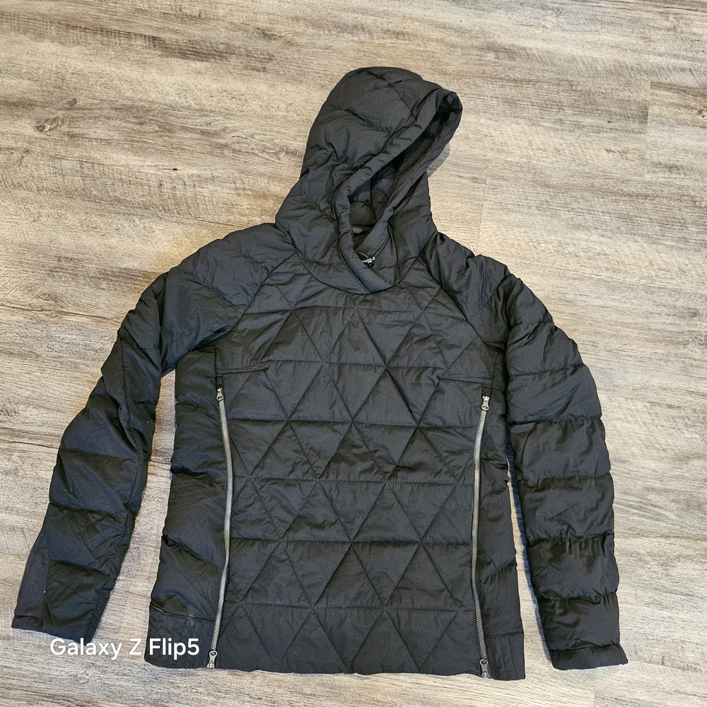 lululemon athletica Black Puffer Jacket